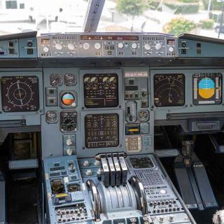 Décor tournage : cockpit avion