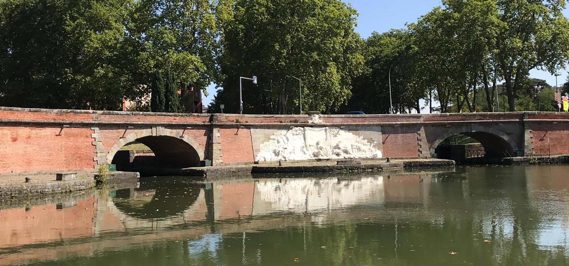 Décor pour votre tournage, les ponts Jumeaux à Toulouse